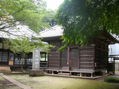 西輪寺境内の写真