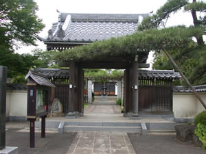 佛法寺山門の写真