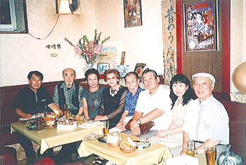 島本健一、平野寛司、西村つた江、小浜奈々子、山崎正男、黒須路子、筆者の写真